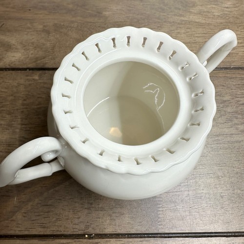 Gracie China Tea Set Heirloom Collection Fine White Porcelain 4 Pc Minimalist - Picture 7 of 12