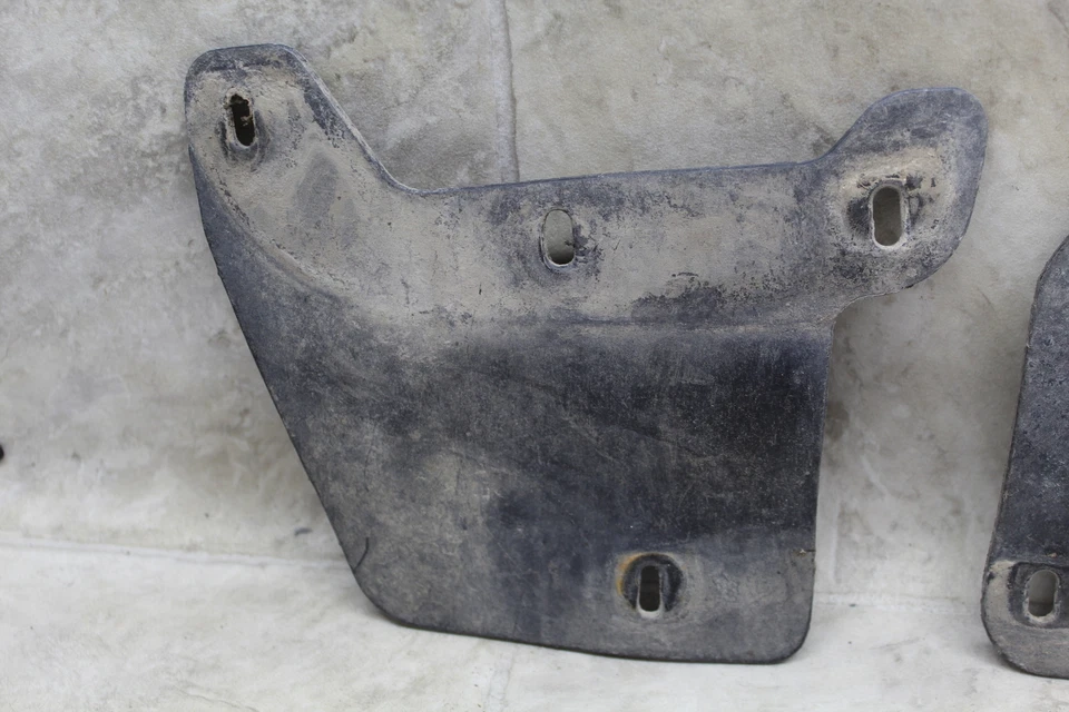 95-98 Polaris Magnum 425 2x4 Trasero Izquierdo Derecho Marro Salpicaduras Talón Protectores Solapa Foto 2 de 4