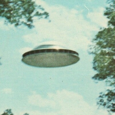 UFO ALIEN MERRY CHRISTMAS AMALGAMATED FLYING SAUCER CLUB PAUL VILLA  POSTCARD A7 | eBay