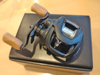 【shuuu】22TR SV TW 105H-SLPW Daiwa 22 TR SV TW 105H-SLPW Right Baitcasting Reel Near Mint