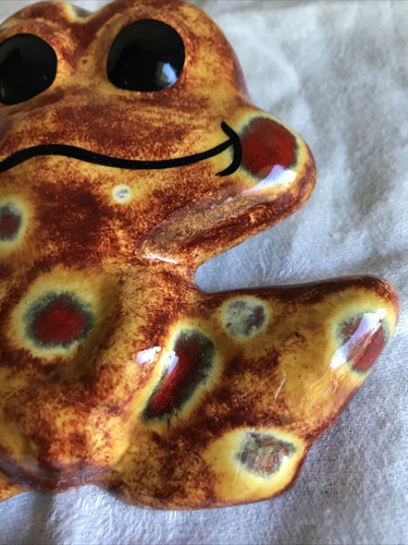 4 1/2” Tall Vintage Ceramic Macrame Bead Cute Frog New Old Stock - Picture 3 of 6