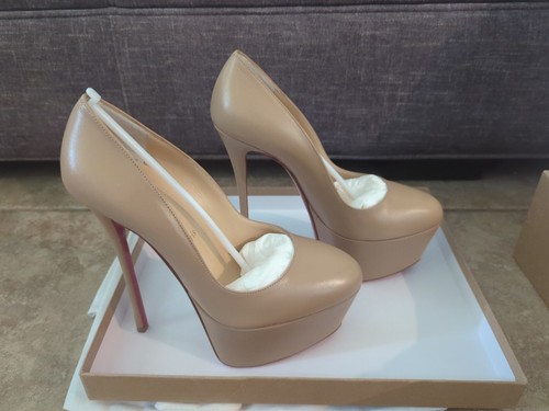 Christian Louboutin Platform Stiletto Dolly Pump Alta 160 Nude 37.5. $1095 - Imagen 5 de 13