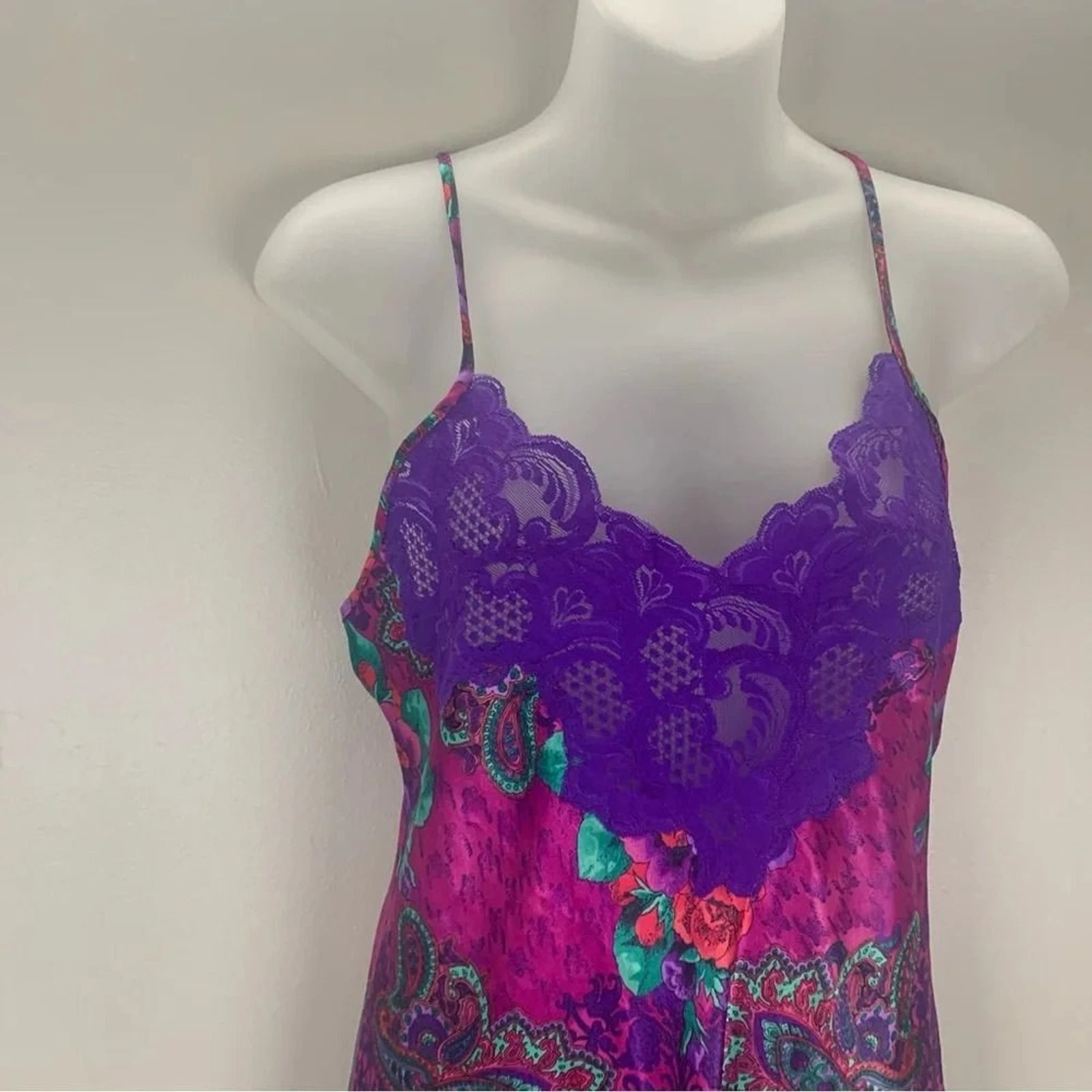 UNDERCOVER Abito slip Victoria’s Secret etichetta oro viola pizzo stampa floreale petite