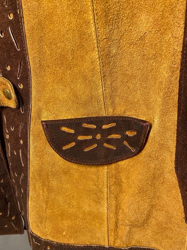 Vintage Heavy Suede Snap 70’s M/L Brown and Caramel Cape Poncho With Pockets - Picture 5 of 9