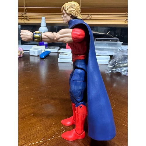Marvel Legends Quasar Comics Walgreens Exclusive - Picture 9 of 10
