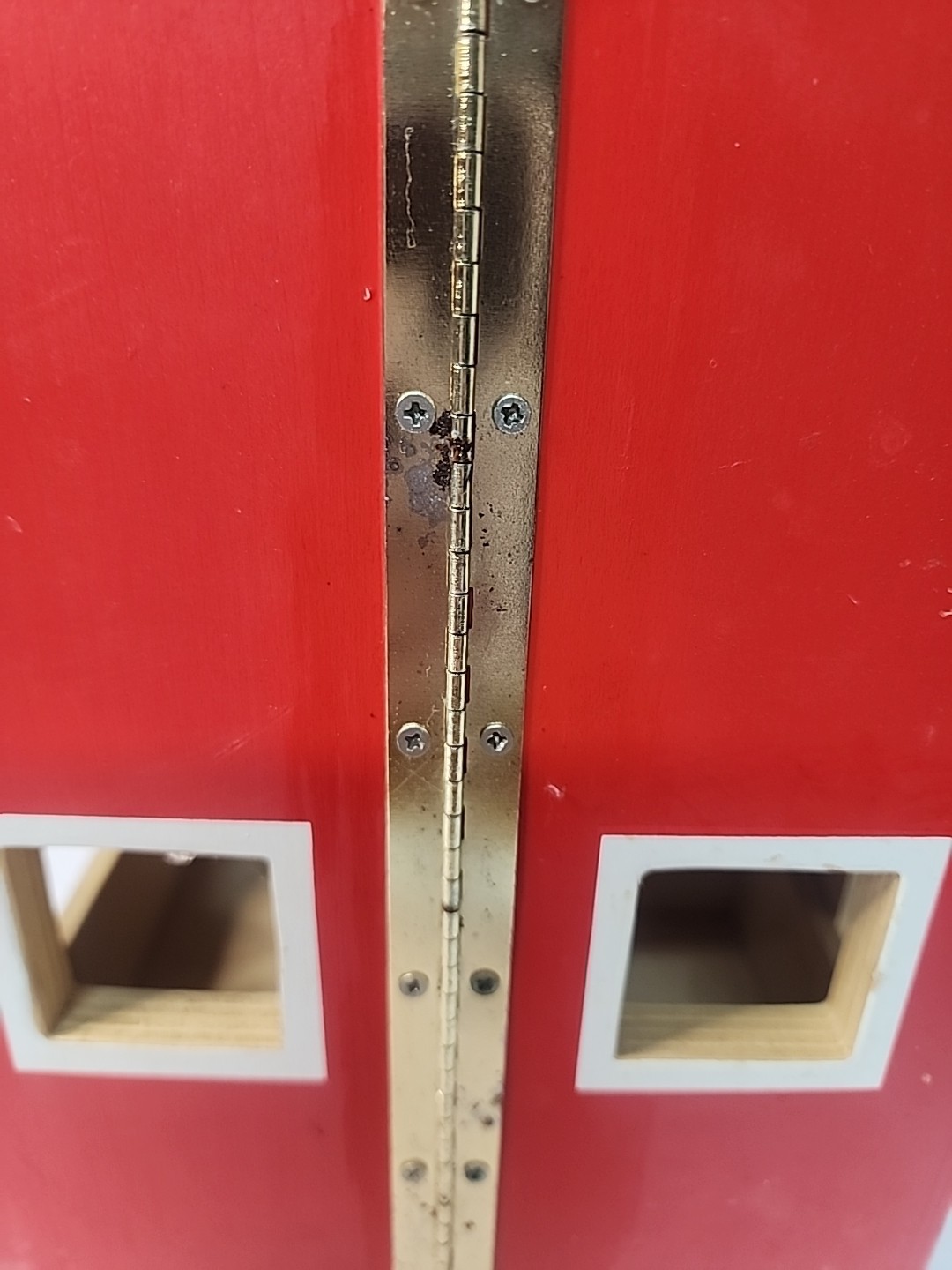 Melissa & Doug Fold & Go 2 Story Wooden Barn Toy OPENING DOORS