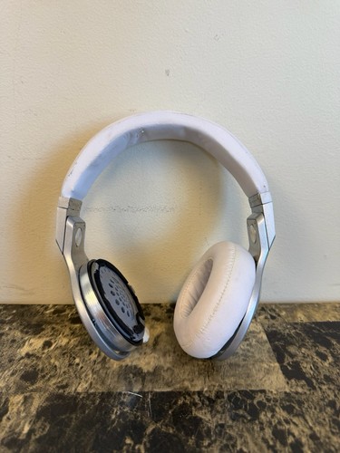 Monster Beats Pro by Dr Dre Over the Ear Headphones White/Silver - Tested