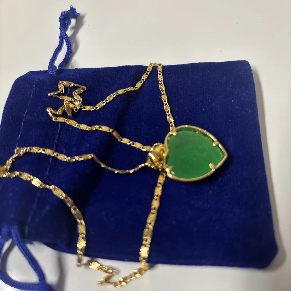 Ожерелье с подвеской в виде сердца темно-зеленое Good Fortune нефрит 18 кгс - Изображение 2 из 4
