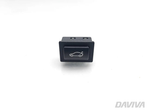 Tailgate opening switch