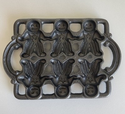 Vintage John Wright Gingerbread Man Christmas Cookie Baking Cast Iron Mold Pan