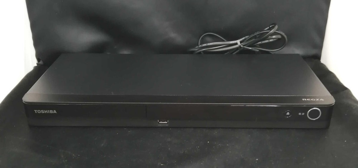 Toshiba Regza DBR-T2010 Blu-ray Recorder 2TB Good Condition Used w 