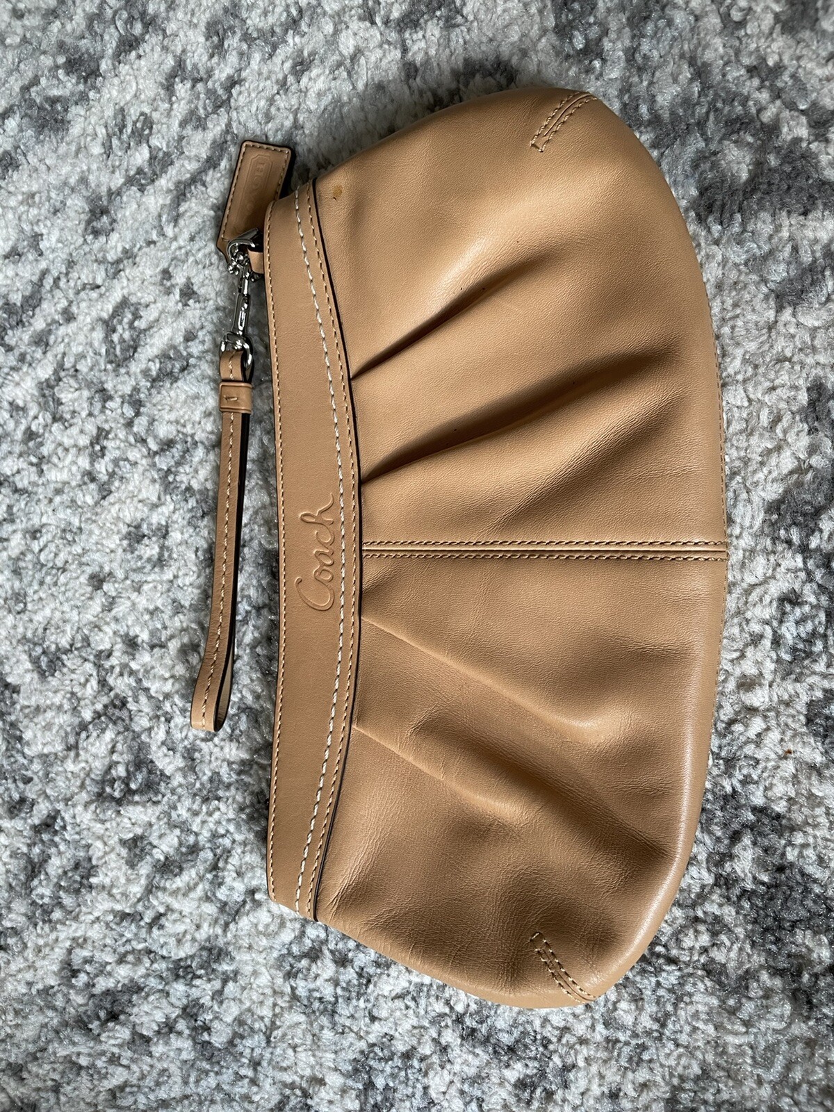 Pre-Owned Coach Handbags Bundle with 2 Extra Bags-image