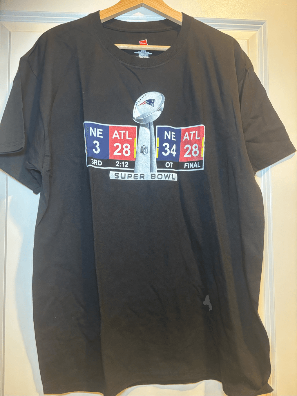 Patriots Super Bowl Champions T-Shirt - Large Size for Men and Women
