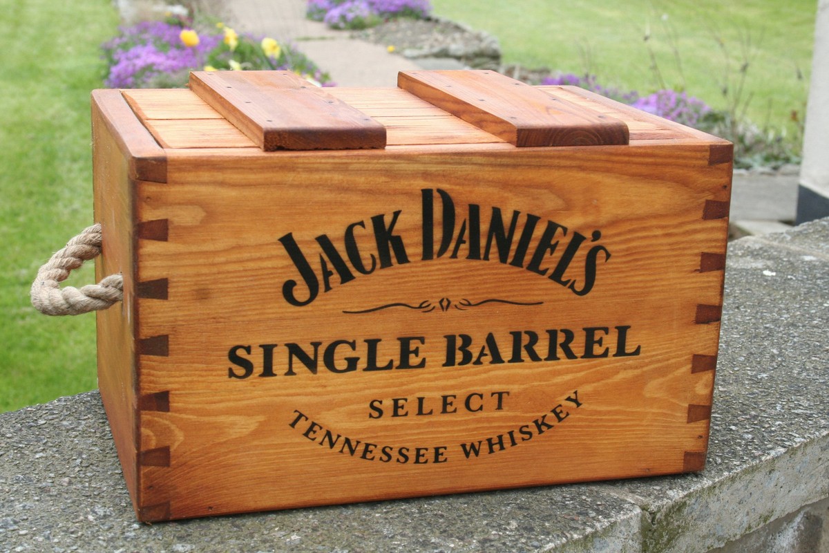 USA Jack Daniel's wooden box ジャックダニエル 木箱 USA Jack Daniel´s wooden box ジャックダニエル 木箱