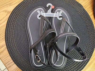 WEST/LOOP WOMEN'S SANDALS SIZE 5/6 S THONG SANDALS BLACK BUCKLE CLOSURE