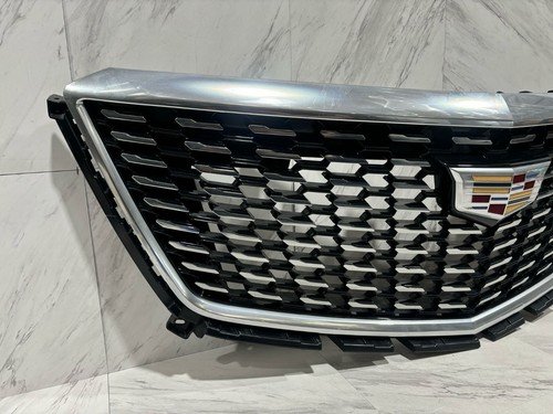 2020-2024 CADILLAC XT5 GRILLE ASSEMBLY OEM FRONT BUMPER GRILL 84724566 - Picture 2 of 24