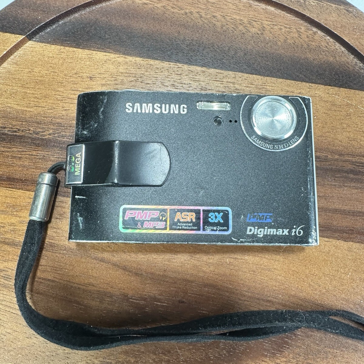 Samsung Digimax i6 6.0MP Digital Camera 3X Optical Zoom No