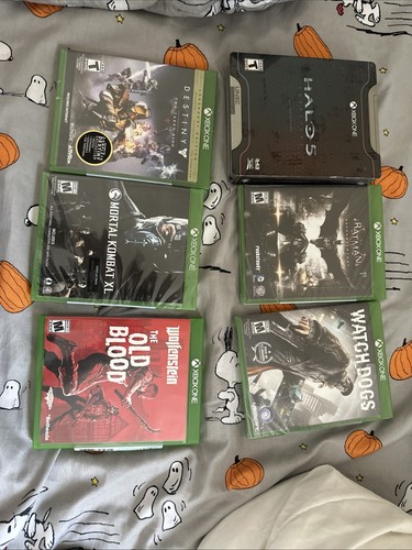 Xbox One+ 3 Xbox Controllers+ 6 games+ 2 PlayStation Controllers - Picture 2 of 3