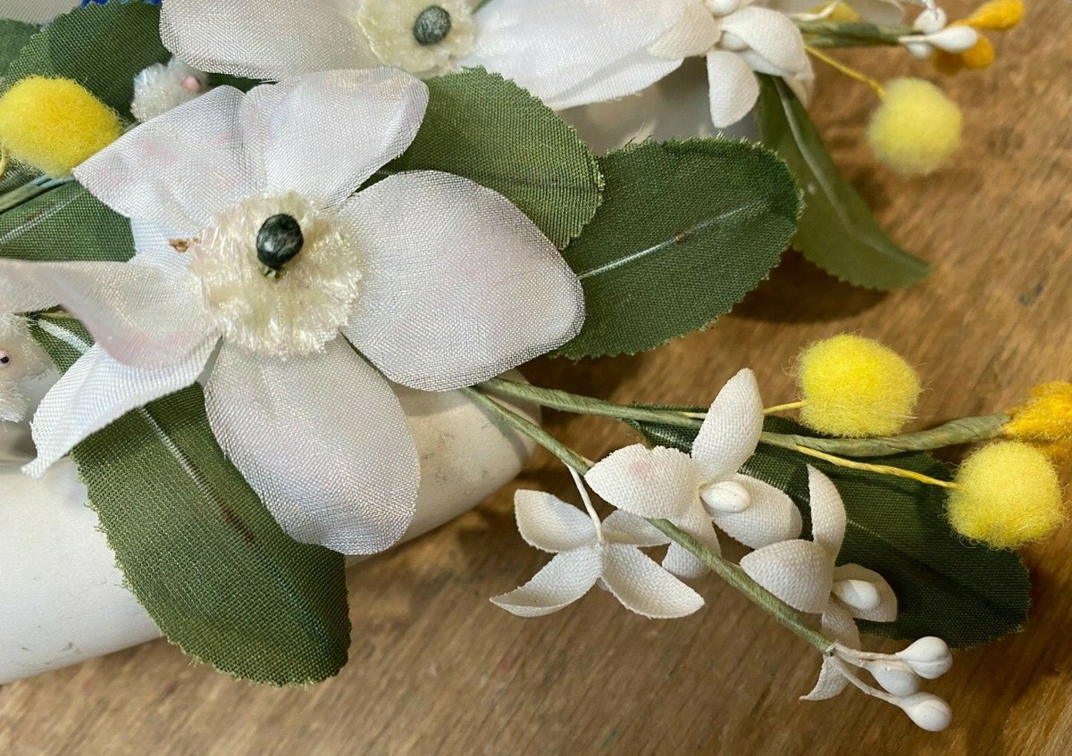 Vintage Silk Cotton 1940s Flowers White Yellow Stamens 1 Spray