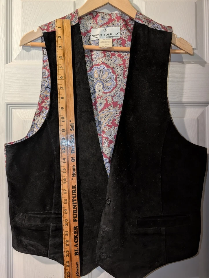 Замшевый жилет Nuova Formula большая черная цветочная подкладка - Изображение 2 из 4