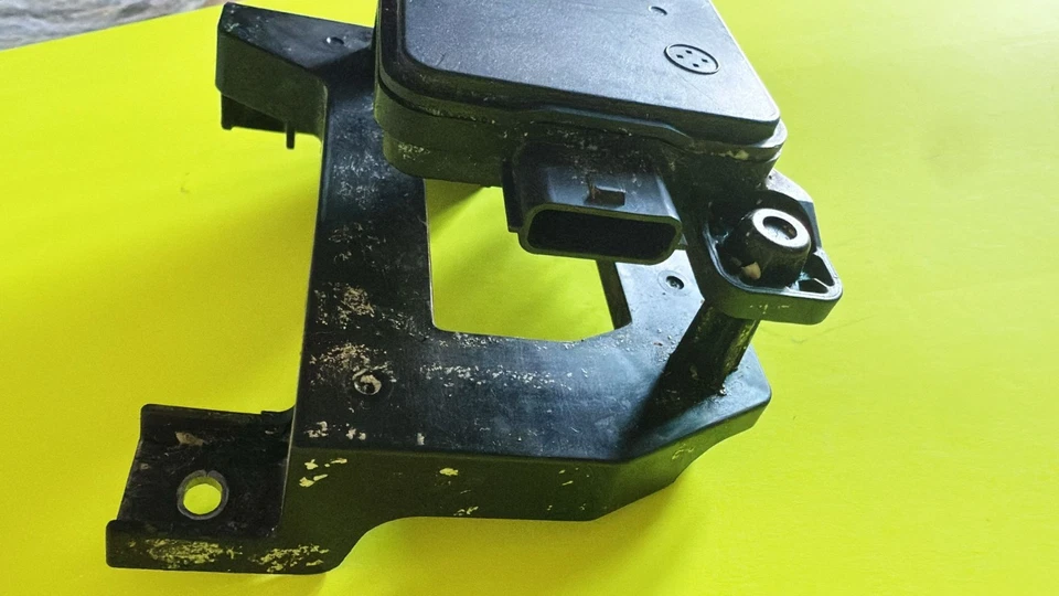 24 25 MÓDULO SENSOR CRUCERO RADAR DELANTERO HYUNDAI ELANTRA 99110 AA500 Foto 4 de 4