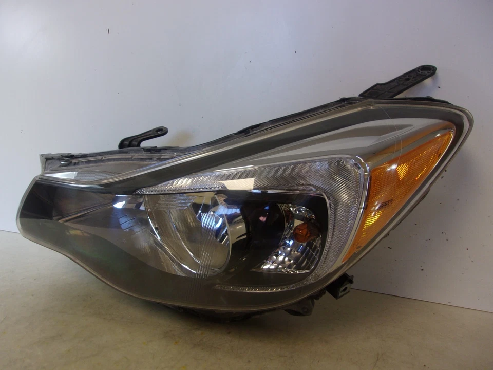 2012-2014 Subaru Impreza /2013-2015 XV Crosstrek Driver LH Halogen Headlight OEM - Image 3 of 4