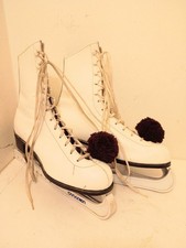     Womans Size 7 Vintage Leather SLM Canada White Figure Ice Skates