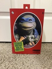 NECA TMNT Teenage Mutant Ninja Turtles  1990 Movie  35th Anniversary - Leonardo
