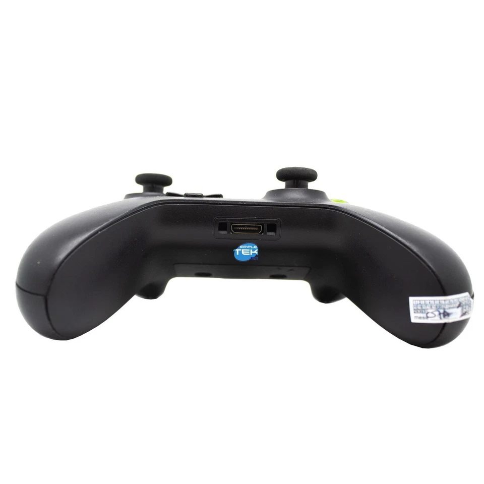 Microsoft Xbox One Controller Wired Demo Unit First Model With Reconditioned - Image 4 of 4