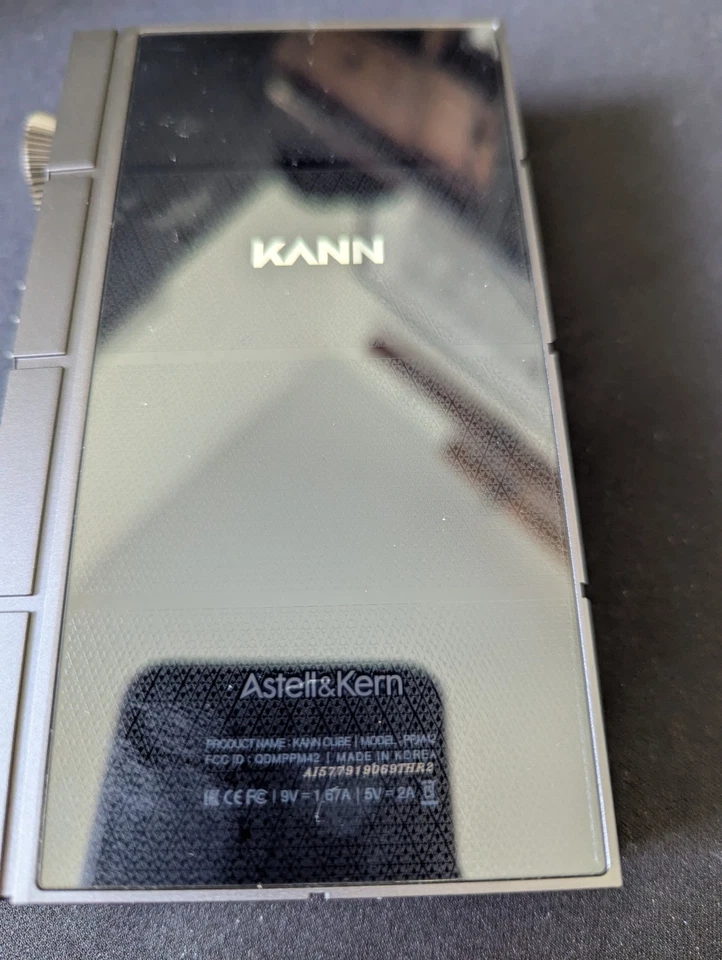 Astell & Kern Kann Cube Hi-res Portable Music Player Original Box Bundle - Image 3 of 4