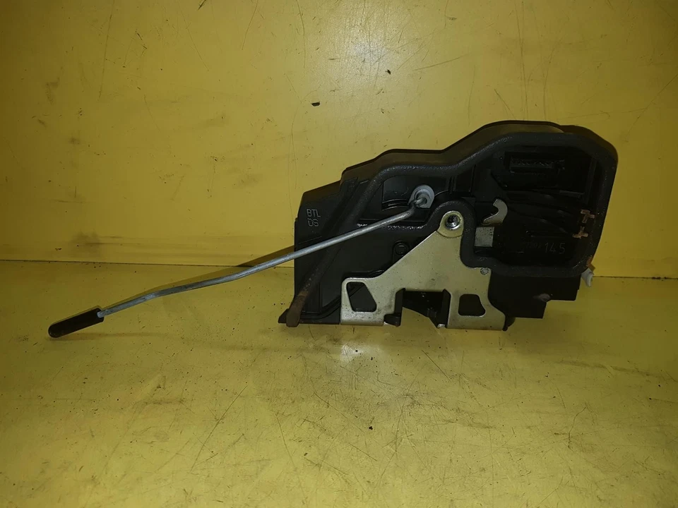 BMW 4 Series Door Lock Near Side Left Front M4 3 Door 2015 - Image 2 of 4