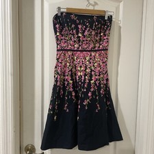 Ann Taylor Loft Womans Fit and Flare Dress Strapless Black Floral Size 2
