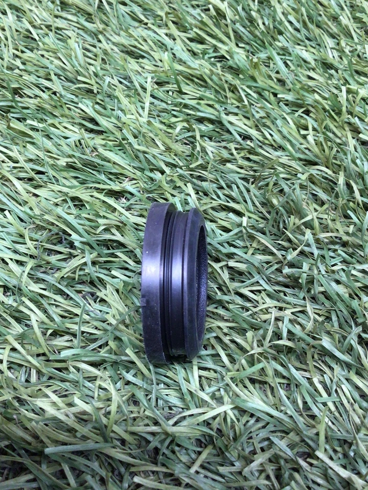 ✅ BOTELLA LAVADORA TOYOTA 4RUNNER 2024 PN:85336-60300 OEM Foto 2 de 4