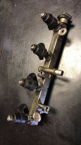 BMW E34 E36 Einspritzrohr Kraftstoffverteiler 4 Zylinder M43