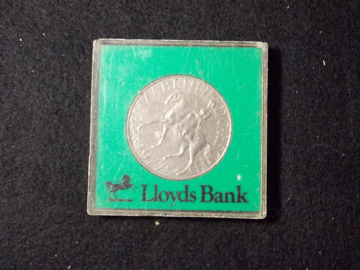 1977 Queen Elizabeth II Silver Jubilee Commemorative Crown Lloyds