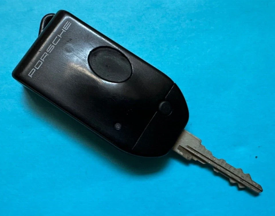 OEM 1996-1998 PORSCHE 911 MANDO A DISTANCIA LLAVERO ABATIBLE LXP RKY 116 HOJA DE INTERRUPTOR DE UN BOTÓN Foto 3 de 4