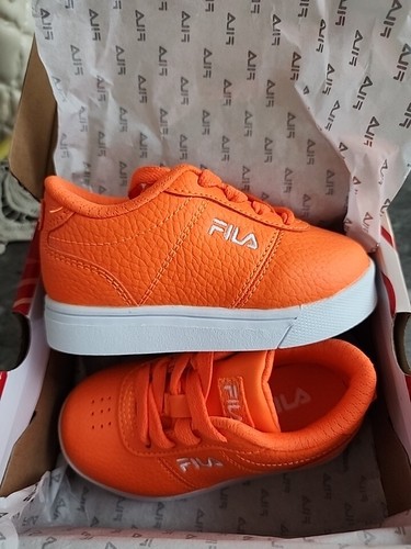 New in Box  FILA Infant/toddler Sz 7, Impress LL Low Sneakers Bright Orange - Picture 1 of 15