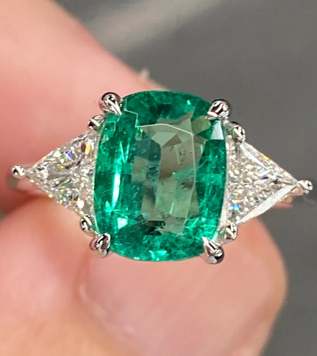 Anello fidanzamento smeraldo sale