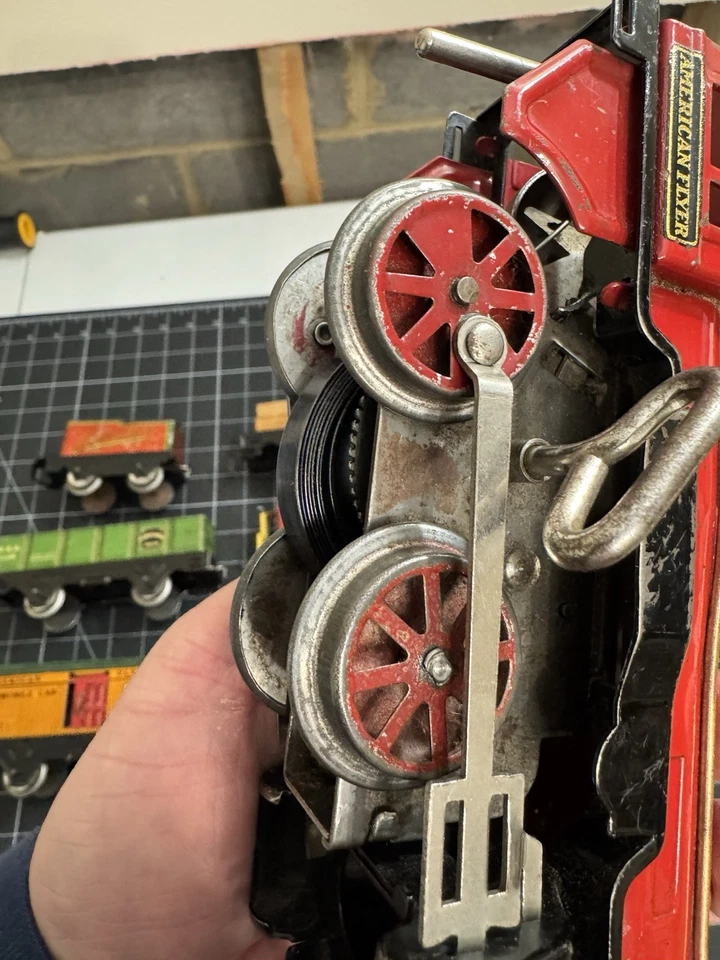 1900-е American Flyer Колея O Заводной Оловянный Поезд Набор с 5 Оловянными Автомобилями и Путями - Изображение 4 из 4