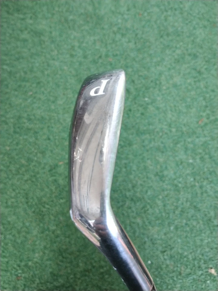 TOUR EDGE MODA SILK WOMENS PITCHING WEDGE RH  36 GRAPHITE SHAFT - GOOD CONDITION - Image 4 of 4