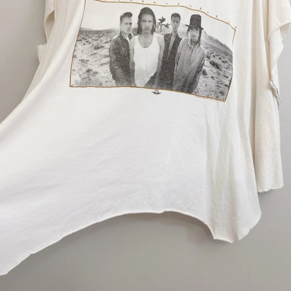 Camiseta cuadrada TRUNK LTD para mujer blanca gráfica U2 THE JOSHUA TREE talla S EE. UU. Foto 3 de 4