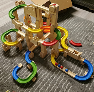Riesen Set: Playtive Junior Holz Kugelbahn Baukasten Kurven Rinnen & Kugeln