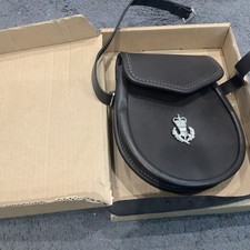 Men's Scottish Brown Leather Sporran Highland Sporran with Badge