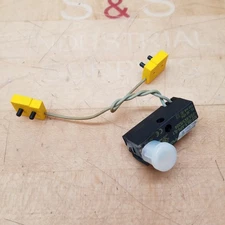 Turck NI2-Q6,5-AP6-0,1-FS4.4X3/S304 Proximity Switch Sensor, 10-30VDC - USED