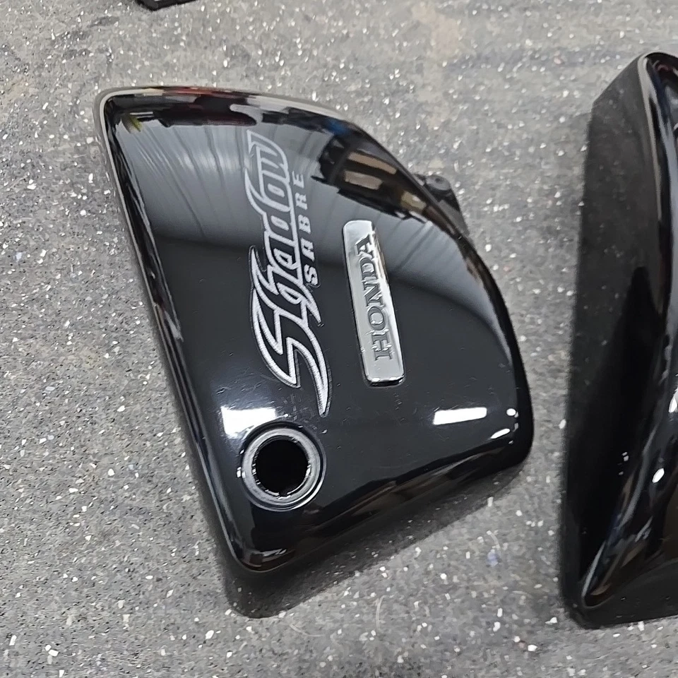 Juego de cubierta lateral de cuadro OEM negro Honda Shadow VT1100C2 2000-2007 Sabre LH RH Foto 2 de 4