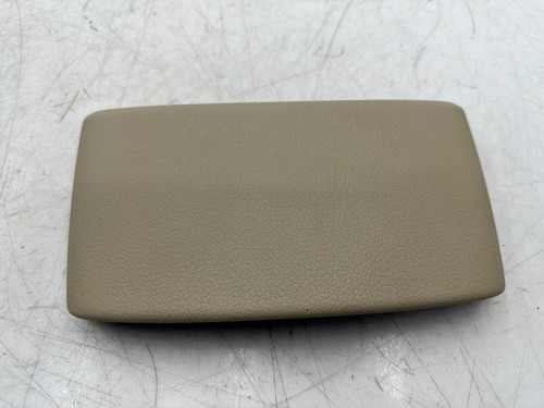 2017-2019 AUDI Q7 - FRONT CENTER CONSOLE ARMREST STORAGE LID SET BEIGE OEM - Picture 8 of 10