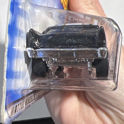 HOT WHEELS BLUE CARD 2001 #053 TURBO TAXI ‘57 CHEVY FACTORY SEALED - Picture 9 of 21