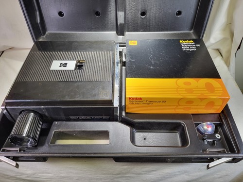 Kodak Carousel 850H Diaprojektor mit Koffer & Karussell, Verkauf wie besehen, ohne Fernbedienung - Bild 4 von 24