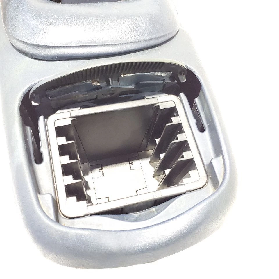 Consola central usada se adapta a: GMC Suburban 1500 1996 grado A Foto 2 de 4