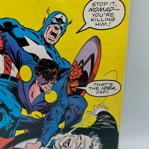 Marvel Comic Book Captain America #325 - Picture 5 of 12